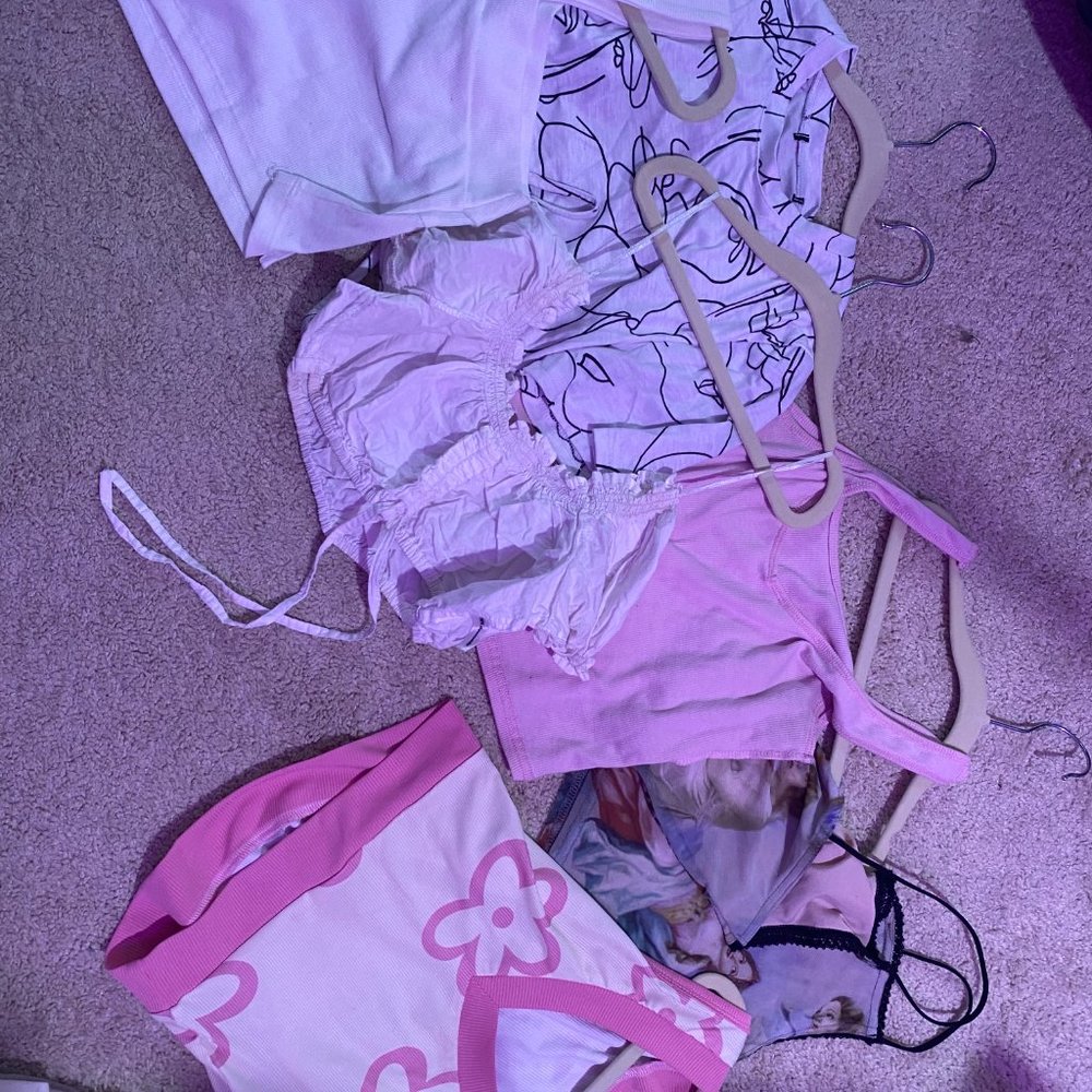 Tank top and crop top bundle